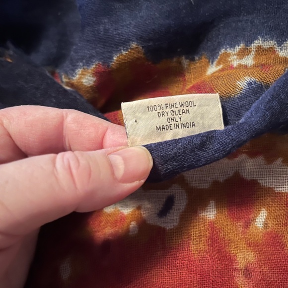 BINDYA 100% WOOL LARGE TIE DYE WRAP SHAWL - Picture 3 of 10